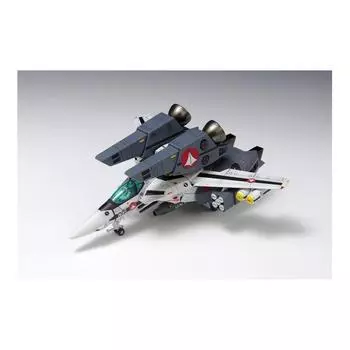 Wave Super Dimension Fortress Macross Super Valkyrie Fighter Roy Fokker Specification Scale Plastic Model MC062 VF-1S 1/100