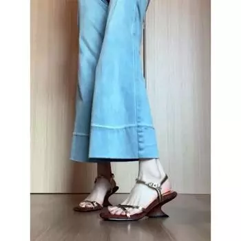 Wedge heel sandals women s summer new retro one-word with gold thin belt temperament special-shaped thick heel high heels 35 золотой