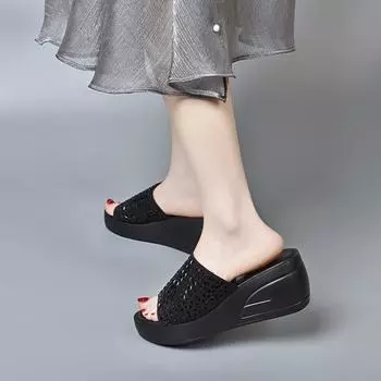 Wedge heel slippers women wear summer hot diamonds gypsy stars open toes one-character sandals waterproof table muffin and slippers 35