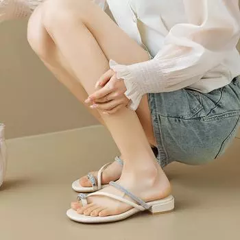 Weiwei girl 355-2 toe cool slippers female summer wear fairy wind summer fashion rhinestone flat sandals female 35 абрикосовый