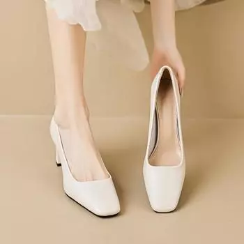 Weiwei girl 558-1 French high heels women s thick heel summer temperament shallow mouth one pedal single shoes large size women s shoes 34 абрикосовый