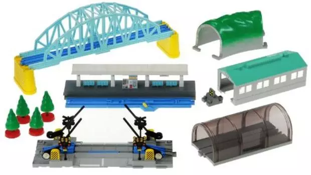 весело подключать Набор, полный сцен Это Plarail!