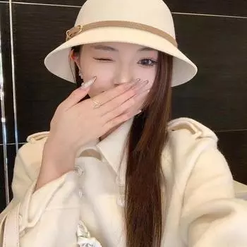 White Australian hair bucket hat female face small autumn and winter French retro small fragrant elegant bowler hat M56-58cm чёрный