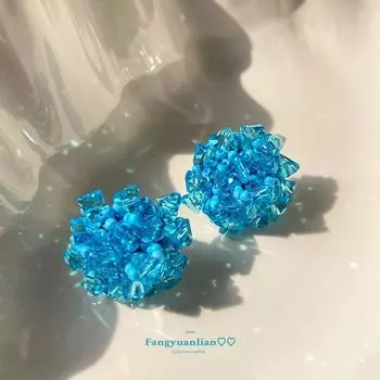 White! Cool Blue Beaded Stud Earrings for Women Elegant Special Interest Earrings Artistic Student Earrings Spring and Summer Vacation Earrings Blue