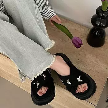 White fairy style fashion thick-soled slippers for women to wear in summer 2025 new with skirt heightened soft-soled sandals 35 чёрный
