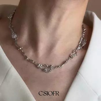 White Moonlight Canhui Temperament Clavicle Chain Opal White Moonlight necklace (adjustable length)