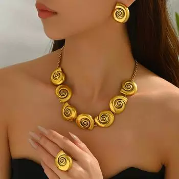 Wind jewelry set, niche conch thread design necklace, versatile earrings, high-end women s hand jewelry
