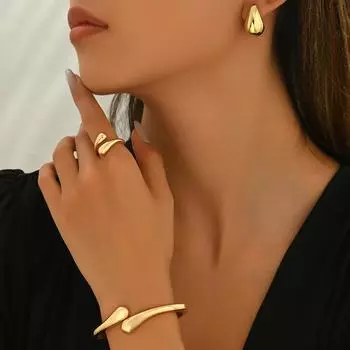 Wind Ladies Bracelet Ring Set Geometric Water Drop Design Earrings Versatile Light Luxury Explosive Jewelry Women
