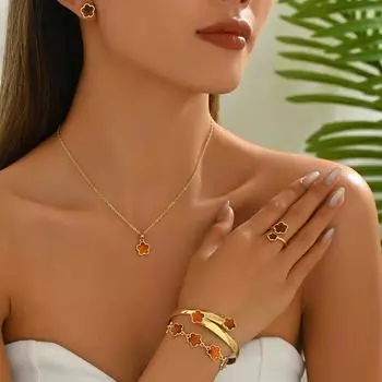 Wind Ladies Necklace Jewelry Niche Clover Flower Design Earrings Bracelet Versatile Ring Set
