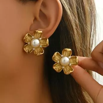 Wind stud earrings female personality retro flower design inlaid pearl earrings niche light luxury design earrings