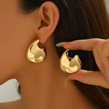 Wind women s earrings, geometric glossy design electroplated 18k high-end stud earrings, versatile fashion earrings