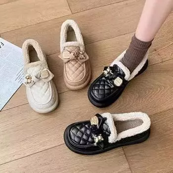 Winter fluffy shoes women wear 2024 new fashionable versatile velvet one-pedal Doudou shoes warm loafers cotton shoes 35
