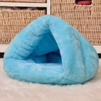 Winter Warm Triangle Pet Dog Kennel Mat Plush Cat Bed House Thickened Sleeping Bag for Small Dogs Cats Pets Supplies Accessories 40X40CM