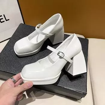 Женские туфли на высоком толстом каблуке Весна Новые модные маленькие кожаные туфли Нижняя часть ретро-туфли 35 чёрный