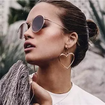 Women Creative Fashion Hoop Gold Double Heart Earrings Dangle Hollow Ear Studs Korean Edition Women s Titanium Steel Earring Sliver