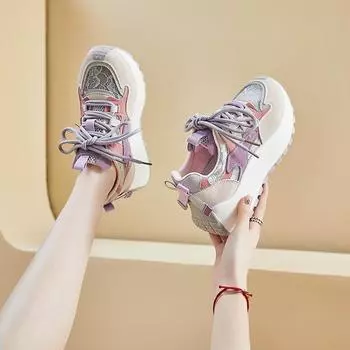 Женская легкая нескользящая спортивная обувь, женские летние новые дышащие кроссовки на платформе, женская повседневная удобная вулканизированная обувь 35