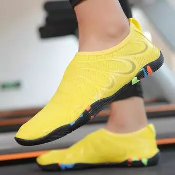 Женские и мужские босоножки для воды Простой дизайн Пляжная обувь Быстросохнущие спортивные сандалии Обувь для тренировок в спортзале Удобные сандалии 35-46 35 чёрный