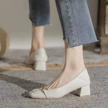 Women Pumps 2024 Spring/autumn New Fashion Thick Heel Square Toe Metal Chain Shallow Mouth Mary Jane Women s Shoes Plus Size 41 34 бежевый