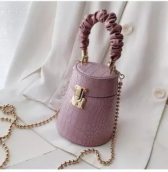 Женская сумка 2024 года, новая сумка-ведро с крокодиловым узором, европейская и американская модная сумка через плечо, популярная сумка среди знаменитостей в Интернете красный