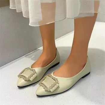 Женские модные туфли на низком каблуке, осенние, новые, с острым носком, с мелкой горловиной, с ромбовидной пряжкой, мягкая подошва, нескользящая, плоская обувь 35 грязно-белый