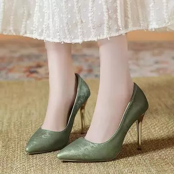 Women s Fashion Thin Heel Shoes Autumn New Pointed Head Shallow Mouth Set Foot Temperament Wedding Banquet Shoes Chinese Style 34