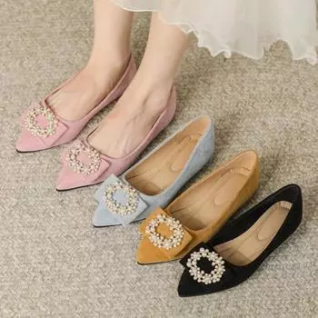 Женские лоферы со стразами на плоской подошве, осенние, повседневные, модные, с острым носком, удобные, нескользящие, с металлическими декоративными вставками, мягкие туфли 35 чёрный