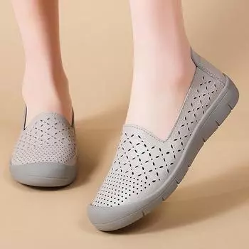 Women s Flats Loafers Driving Shoes Moccasins White Flats Casual Soft Slip on Summer Hollow Grey Walking Shoes for Mother 35 чёрный
