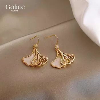 Women s Korean Fan-Shaped Elegant Fancy Special Interest Earrings Golden Double Maple Leaf