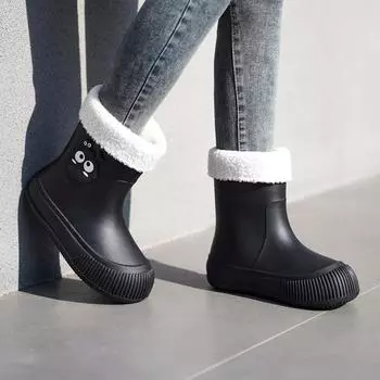 Women s medium rain boots, new velvet removable rain shoes, outdoor water shoes, fashionable and lightweight waterproof and non-slip rubber shoes 36