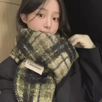 Women s Retro Plaid Plush Scarf: Warm, Thick, Black & White Neck Shawl for Winter Cycling