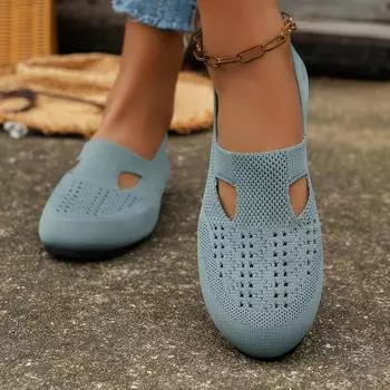 Women s shoes 2024 new hollow mesh shoes comfortable breathable casual shoes comfortable old Beijing cloth shoes mother shoes 36 коричневый