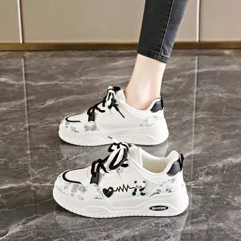 Women s shoes 2025 spring new little white shoes children Korean version ins female students niche versatile casual sports board shoes 35