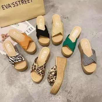 Женские тапочки Туфли с открытым носком Сексуальные шлепанцы на танкетке и платформе Женские ретро римские шлепанцы на толстой подошве Сандалии Женские 35