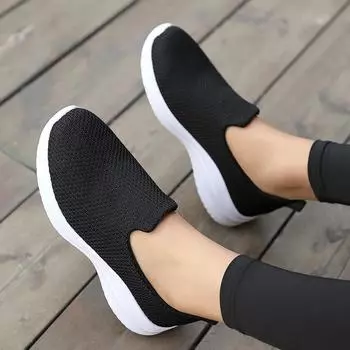 Женская спортивная обувь. Дышащая спортивная обувь на мягкой подошве. Удобная спортивная обувь. Женская повседневная спортивная обувь с сеткой. EU:35 чёрный