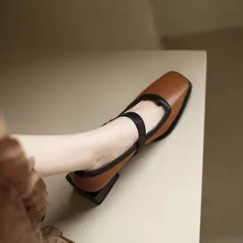 Женские туфли с квадратным носком из лакированной кожи с неглубоким вырезом, дизайнерские женские туфли, новая простая мода, женская обувь больших размеров 35