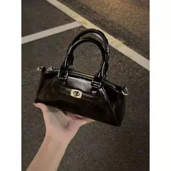 Women s Summer Commute Versatile Handheld Baguette Bag Ladies New Niche Style Shell Bag Fashion Shoulder Messenger Bag Black