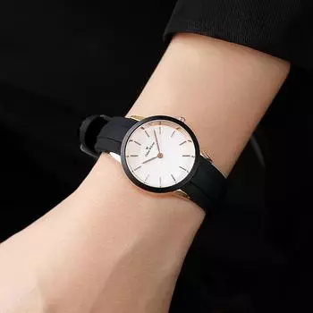 Женские часы осень и зима новые часы простые нишевые часы водонепроницаемые темперамент силиконовые часы для пары