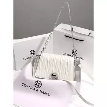 Women s White Fashionable Pearl Crossbody Bag Fairy Bag Creamy-white. Hong Kong Brands