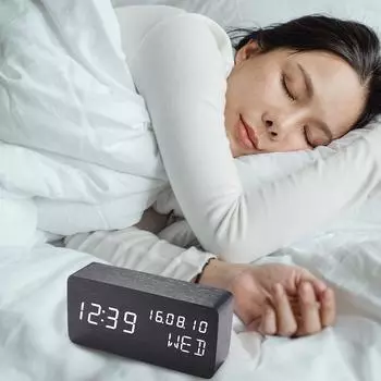 Wooden Alarm Clock Desk with LED Digital Voice Control Date Temperature Adjustable 3 Brightness Display Alarm Clocks for Bedroom хаки