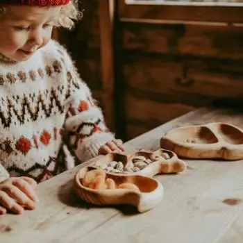 Wooden Chopping Boards Squirrel Shaped Cutting Board Platter Cheese Dessert Serving Tray Charcuterie Board Spring Salad Dish Plate Butcher Block 20x15cm естественный