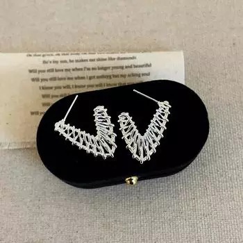 Woven Empty Metal Love Stud Earrings Women S Exaggeration Unique Design Sense Personality Fashion Temperament Versatile Earrings