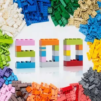 WYSWYG Базовый набор из 500 деталей Совместим с блоками LEGO Classic 12 цветов 14 форм Для детей от 6 лет и старше - - -