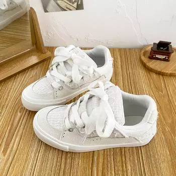 X200 черно-белые клетчатые туфли в хлебном стиле женская обувь в стиле Гонконга 2024 года новые туфли для доски повседневная обувь маленькие белые туфли плоский дизайн чувство 35