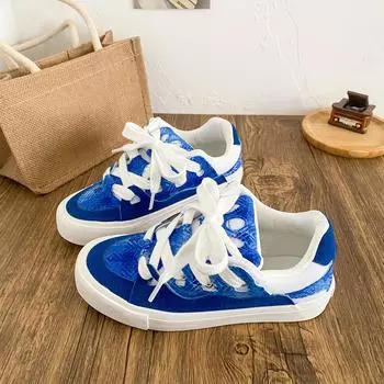 X300 Hong Kong style retro bread shoes women s shoes 2025 new niche original design skateboard shoes flat bottom small fragrance 35