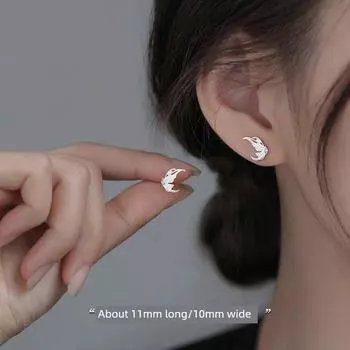 [Xiangnan] 999 Sterling Silver Butterfly Studs Female Light Luxury Minority 2025 New Arrival Hot-Selling Earrings Fancy Earrings 999 silver butterfly earrings (two price)
