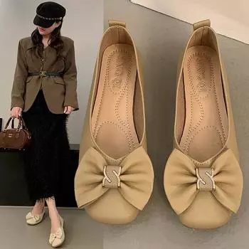 Xiaoxiangfeng flat-soled single shoes women s 2025 summer new square head retro Doudou shoes light mouth bow fashion ladyshoes 35