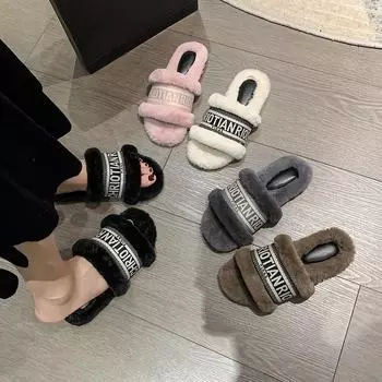 Xiaoxiangfeng fluffy slippers women wear 2025 autumn and winter new fairy style letters versatile one-word open-toed cotton slippers 35