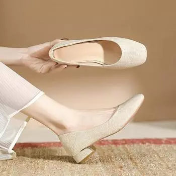 Xiaoxiangfeng thick heel square head French single shoes women s 2024 new spring and autumn dress light mouth with skirt soft leather middle heel 34 абрикосовый