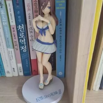 Я продаю 5 одинаковых фигурок невесты Мику