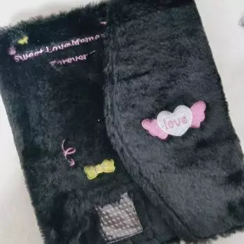 Я продаю черные флисовые папки для покера по цене ниже себестоимости (с инкрустацией)